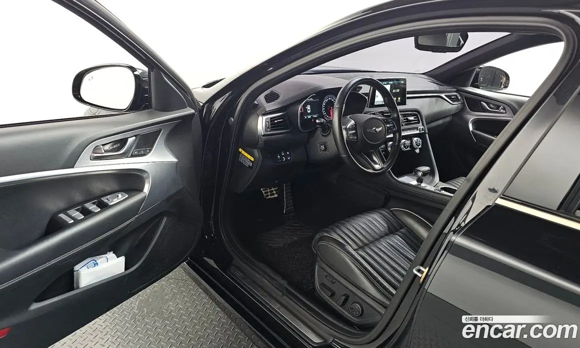Genesis G70 2019 2.0 автомат (гидро), фото 13 Genesis G70 2019 2.0 автомат (гидро), фото 13