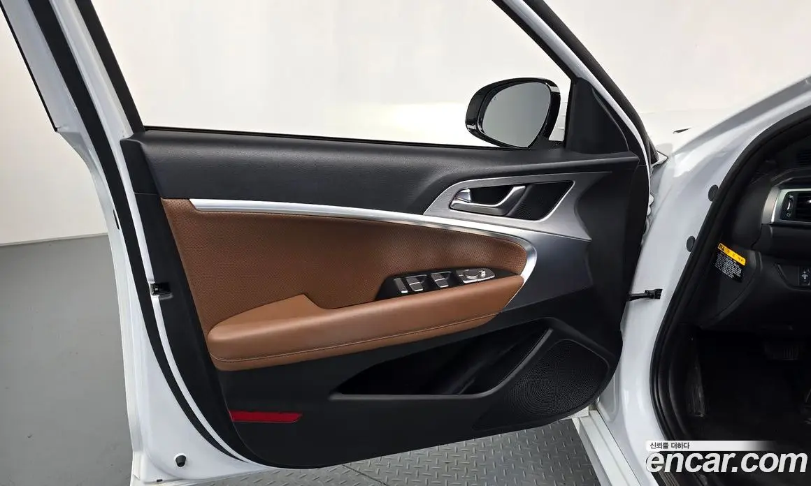 Genesis G70 2020 2.0 автомат (гидро), фото 14 Genesis G70 2020 2.0 автомат (гидро), фото 14