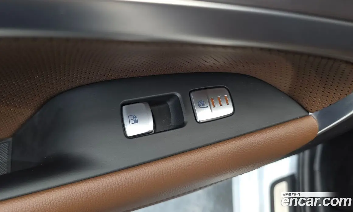 Genesis G70 2020 2.0 автомат (гидро), фото 28 Genesis G70 2020 2.0 автомат (гидро), фото 28