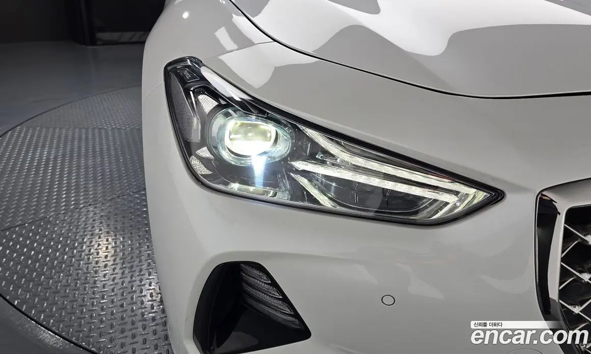 Genesis G70 2020 2.0 автомат (гидро), фото 8 Genesis G70 2020 2.0 автомат (гидро), фото 8