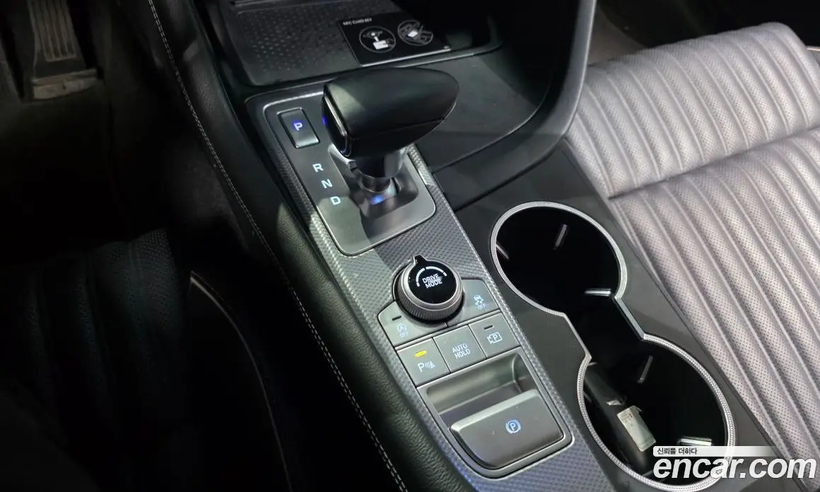 Genesis G70 2022 2.0 автомат (гидро), фото 9