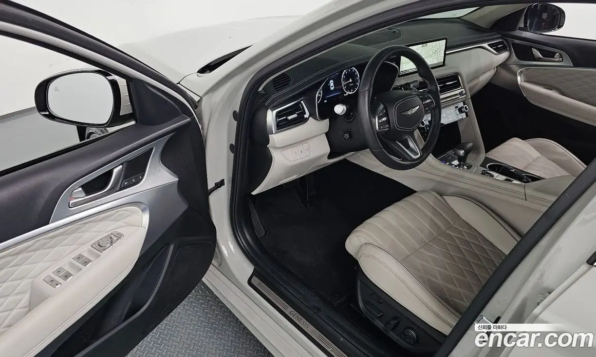 Genesis G70 2023 2.5 автомат (гидро), фото 13
