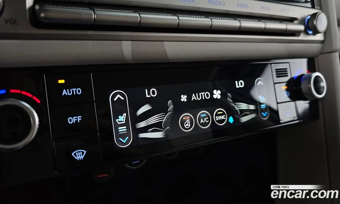 Genesis G70 2023 2.5 автомат (гидро), фото 24