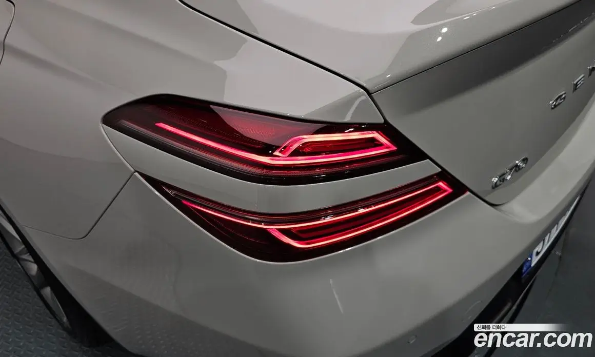 Genesis G70 2023 2.5 автомат (гидро), фото 9