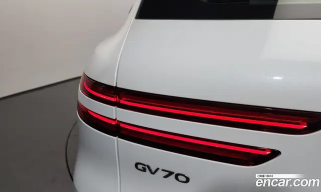 Genesis GV70 2021 2.5 автомат (гидро), миниатюра 9 Genesis GV70 2021 2.5 автомат (гидро), миниатюра 9