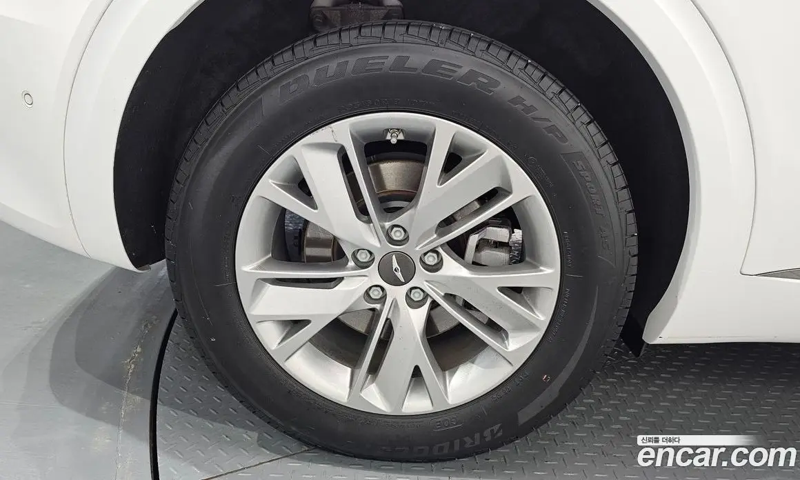 Genesis GV70 2022 2.5 автомат (гидро), фото 5 Genesis GV70 2022 2.5 автомат (гидро), фото 5