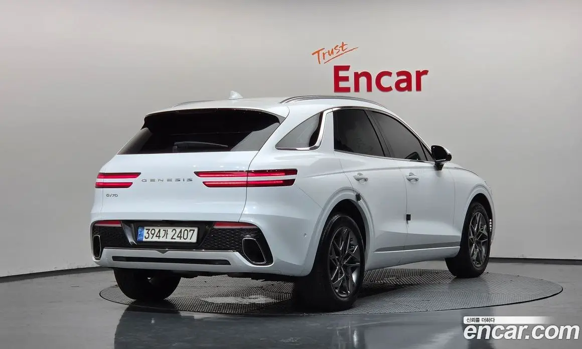 Genesis GV70 2022 2.5 автомат (гидро), фото 2 Genesis GV70 2022 2.5 автомат (гидро), фото 2