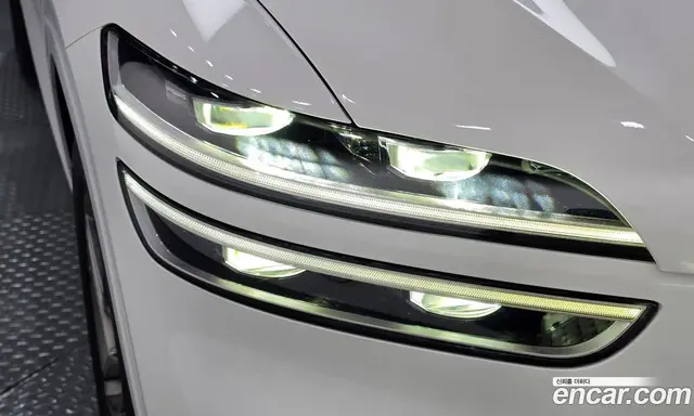 Genesis GV70 2022 2.5 автомат (гидро), миниатюра 8 Genesis GV70 2022 2.5 автомат (гидро), миниатюра 8