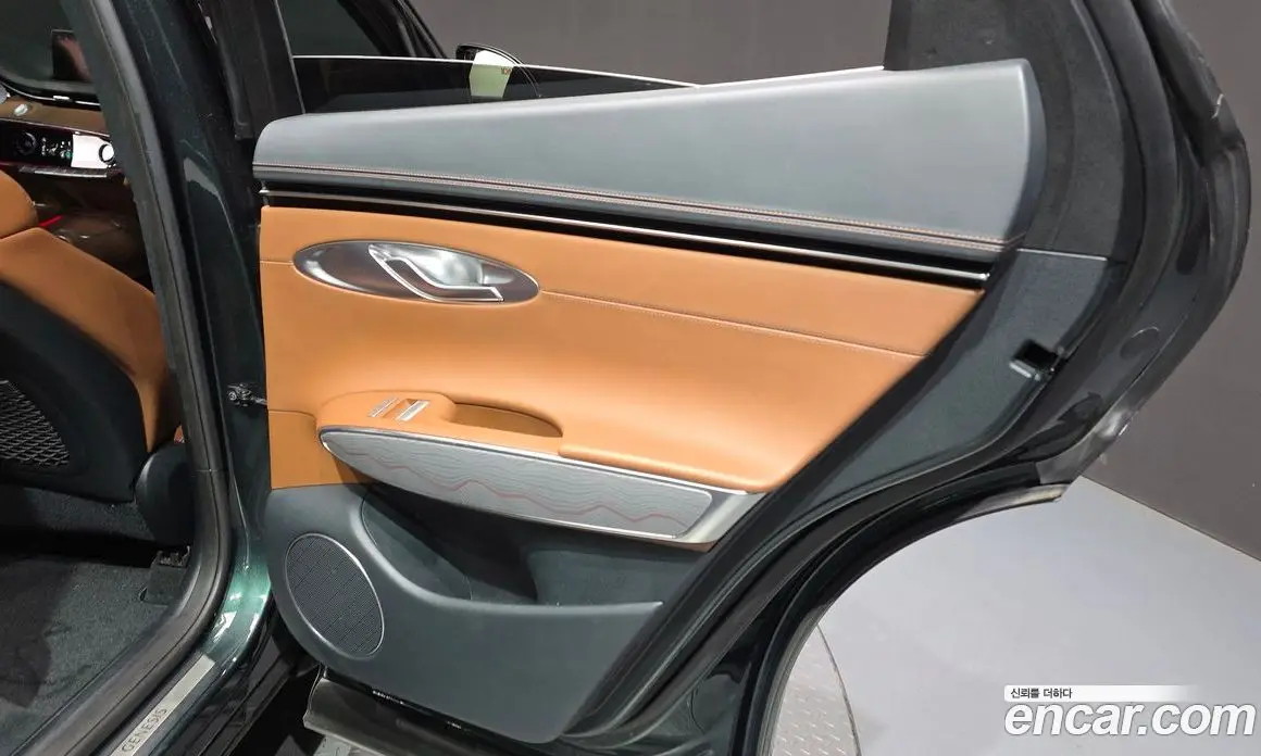 Genesis GV70 2022 2.5 автомат (гидро), фото 15