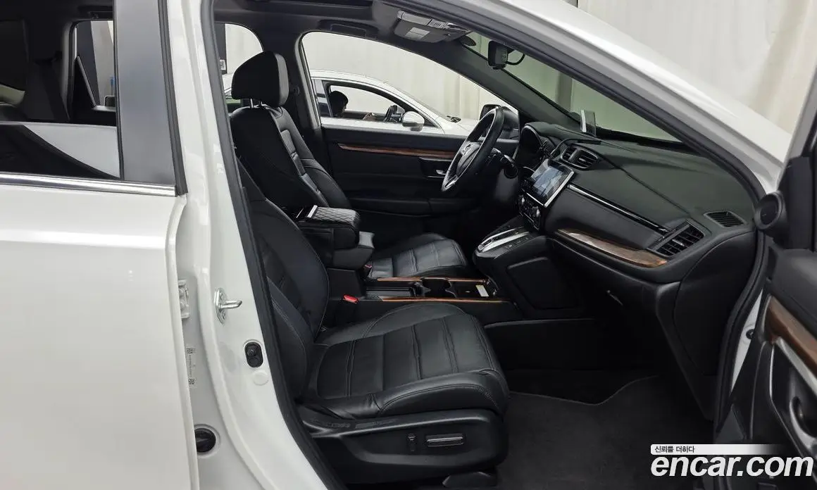 Honda CR-V 2022 2.0 автомат (гидро), фото 17 Honda CR-V 2022 2.0 автомат (гидро), фото 17