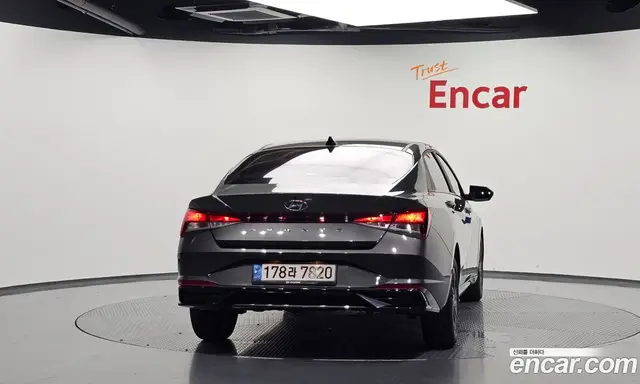 Hyundai Avante 2022 1.6 автомат (гидро), миниатюра 4 Hyundai Avante 2022 1.6 автомат (гидро), миниатюра 4