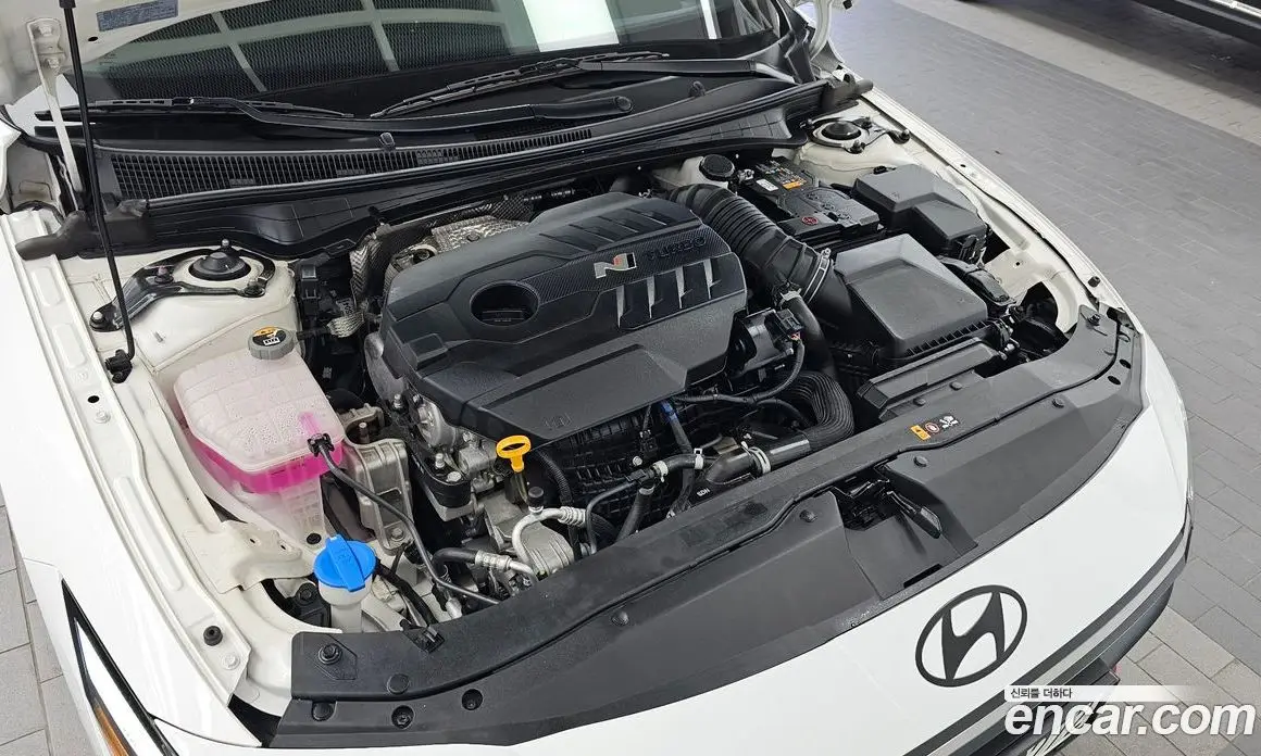 Hyundai Avante 2023 2.0 автомат (гидро), фото 6