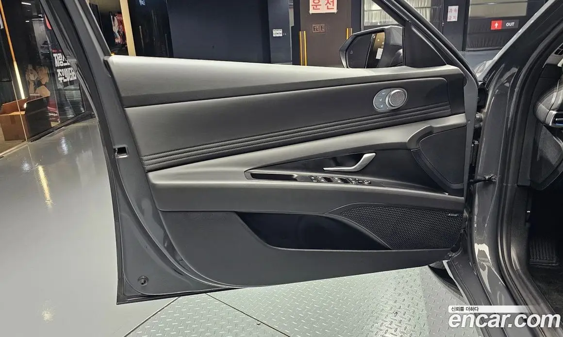 Hyundai Avante 2025 1.6 автомат (гидро), фото 14