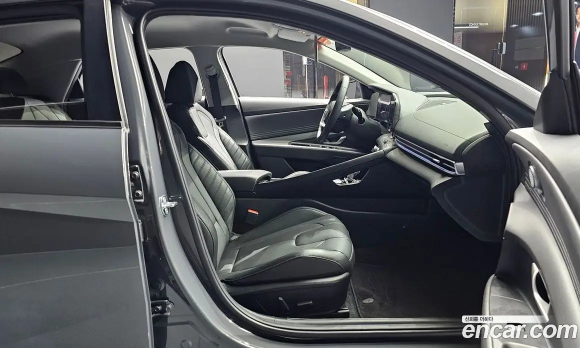Hyundai Avante 2025 1.6 автомат (гидро), фото 17
