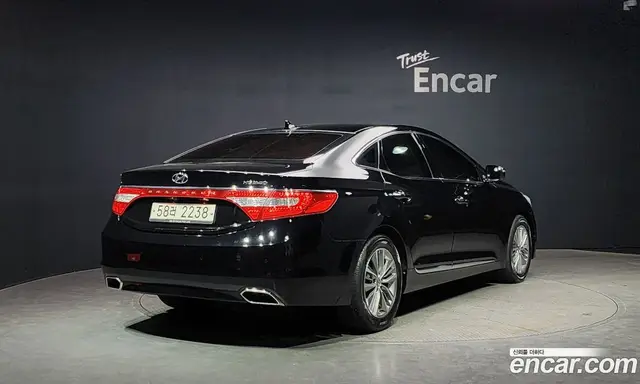 Hyundai Grandeur 2014 2.4 автомат (гидро), миниатюра 2