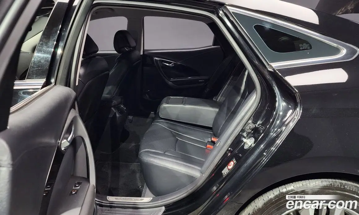 Hyundai Grandeur 2014 2.4 автомат (гидро), фото 12