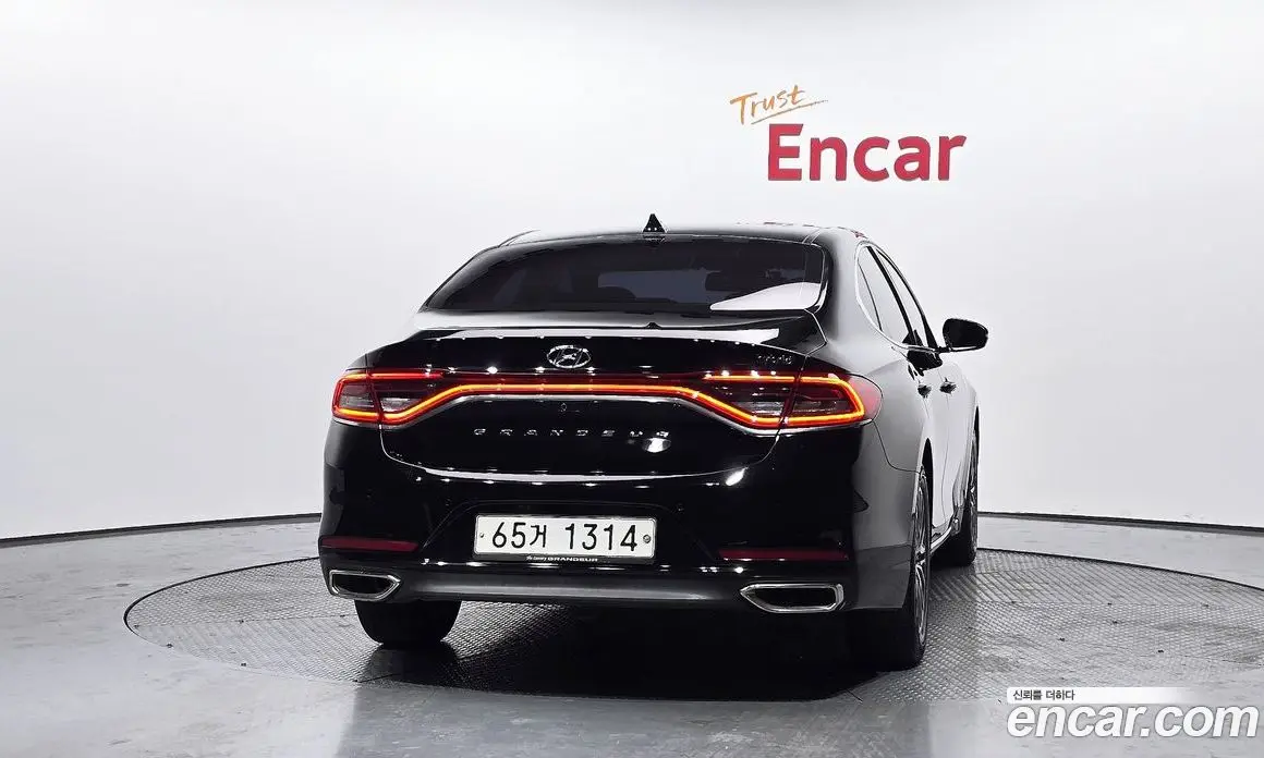 Hyundai Grandeur 2018 2.4 автомат (гидро), фото 5 Hyundai Grandeur 2018 2.4 автомат (гидро), фото 5