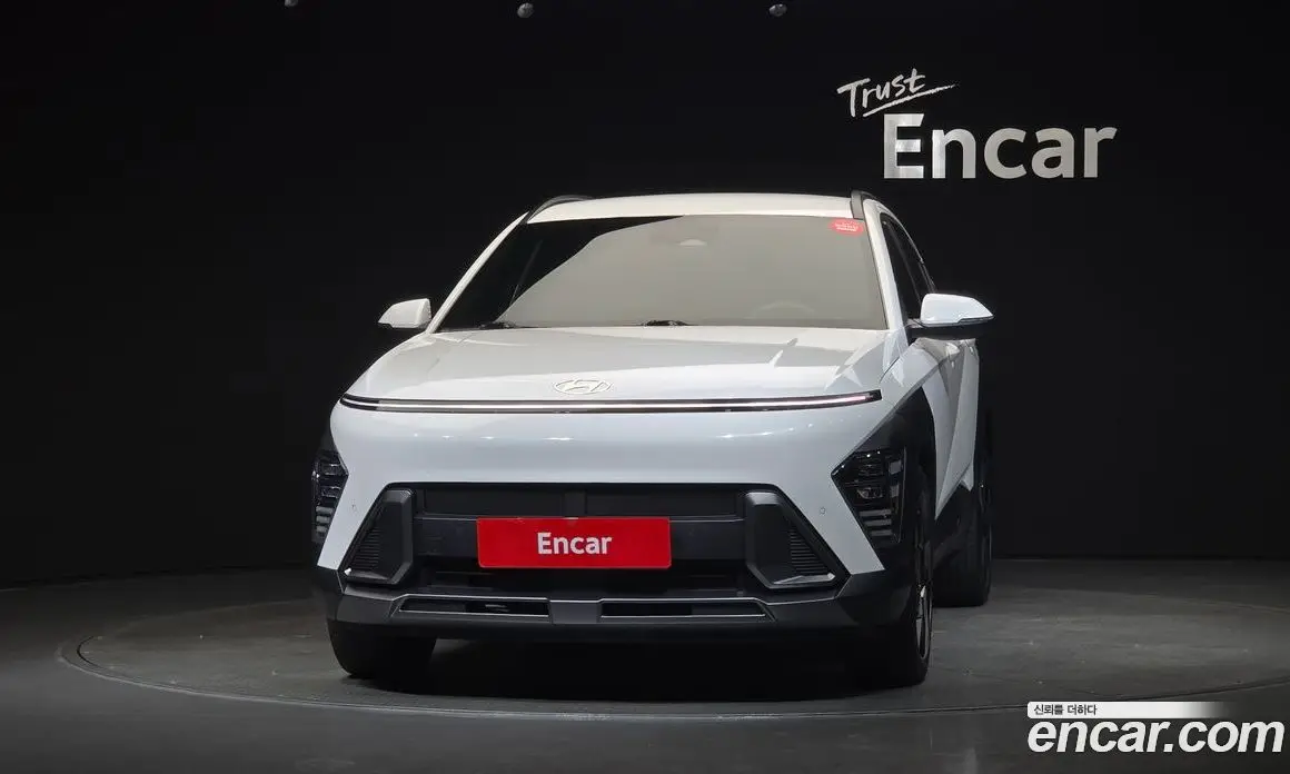 Hyundai Kona 2023 1.6 автомат (гидро), фото 3