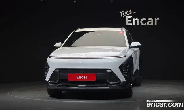 Hyundai Kona 2023 1.6 автомат (гидро), миниатюра 3