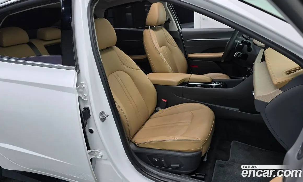 Hyundai Sonata 2023 2.0 автомат (гидро), фото 16 Hyundai Sonata 2023 2.0 автомат (гидро), фото 16