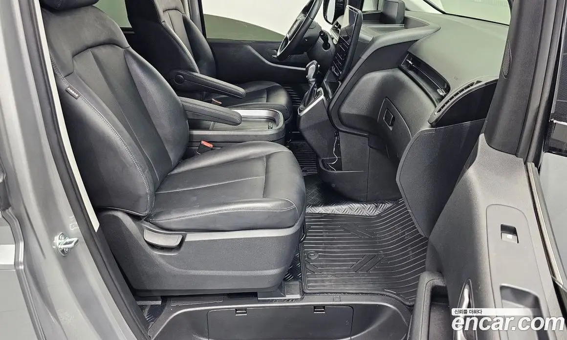Hyundai Staria 2024 3.5 автомат (гидро), фото 12 Hyundai Staria 2024 3.5 автомат (гидро), фото 12