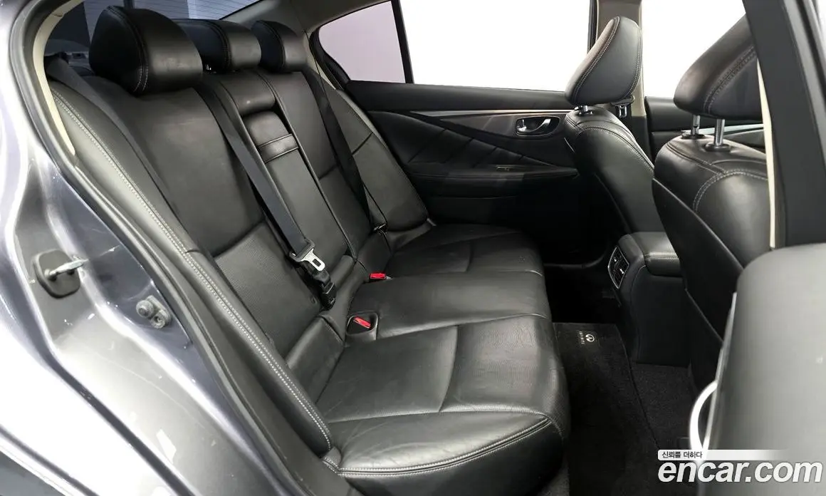 Infiniti Q50 2014 2.1 автомат (гидро), фото 12 Infiniti Q50 2014 2.1 автомат (гидро), фото 12