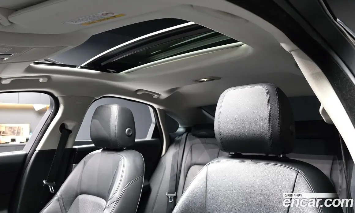 Jaguar XF 2018 2.0 автомат (гидро), фото 24 Jaguar XF 2018 2.0 автомат (гидро), фото 24