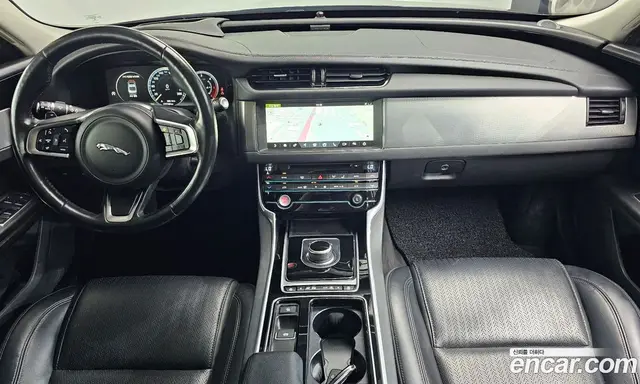 Jaguar XF 2018 2.0 автомат (гидро), миниатюра 7 Jaguar XF 2018 2.0 автомат (гидро), миниатюра 7