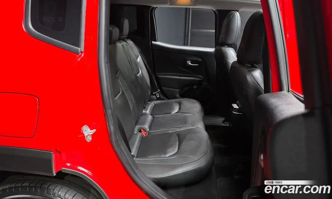 Jeep Renegade 2019 2.4 автомат (гидро), фото 12 Jeep Renegade 2019 2.4 автомат (гидро), фото 12