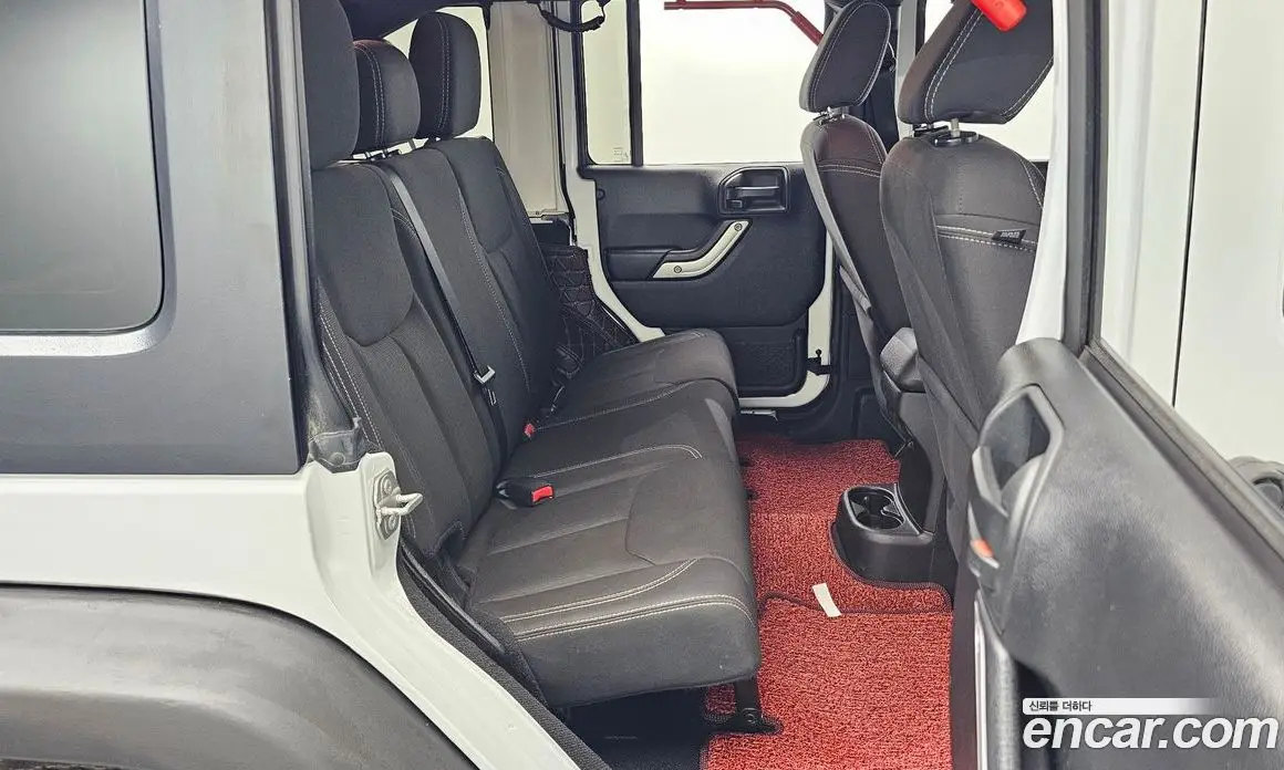 Jeep Wrangler 2017 3.6 автомат (гидро), фото 12 Jeep Wrangler 2017 3.6 автомат (гидро), фото 12