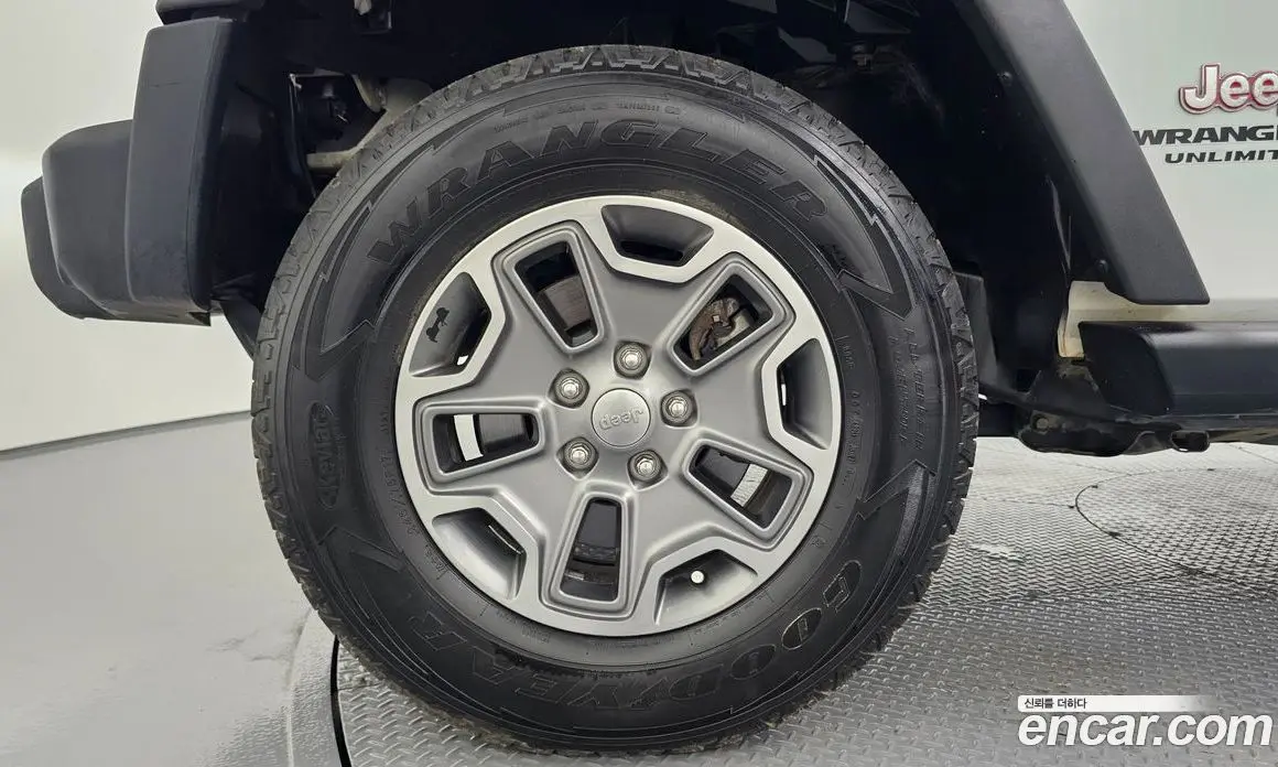 Jeep Wrangler 2017 3.6 автомат (гидро), фото 5 Jeep Wrangler 2017 3.6 автомат (гидро), фото 5