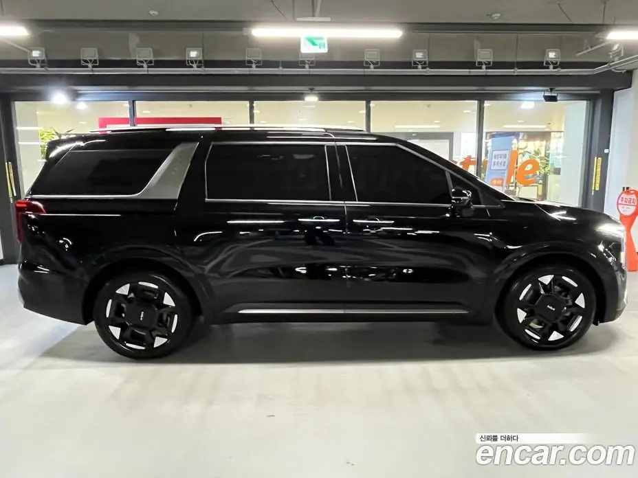 Kia Carnival 2024 2.2 автомат (гидро), фото 3