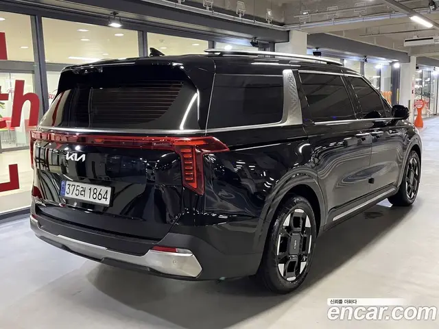 Kia Carnival 2024 2.2 автомат (гидро), миниатюра 5