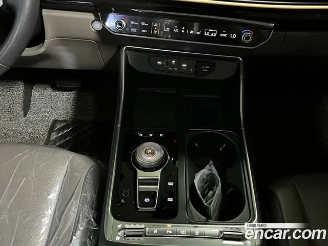 Kia Carnival 2024 2.2 автомат (гидро), миниатюра 8