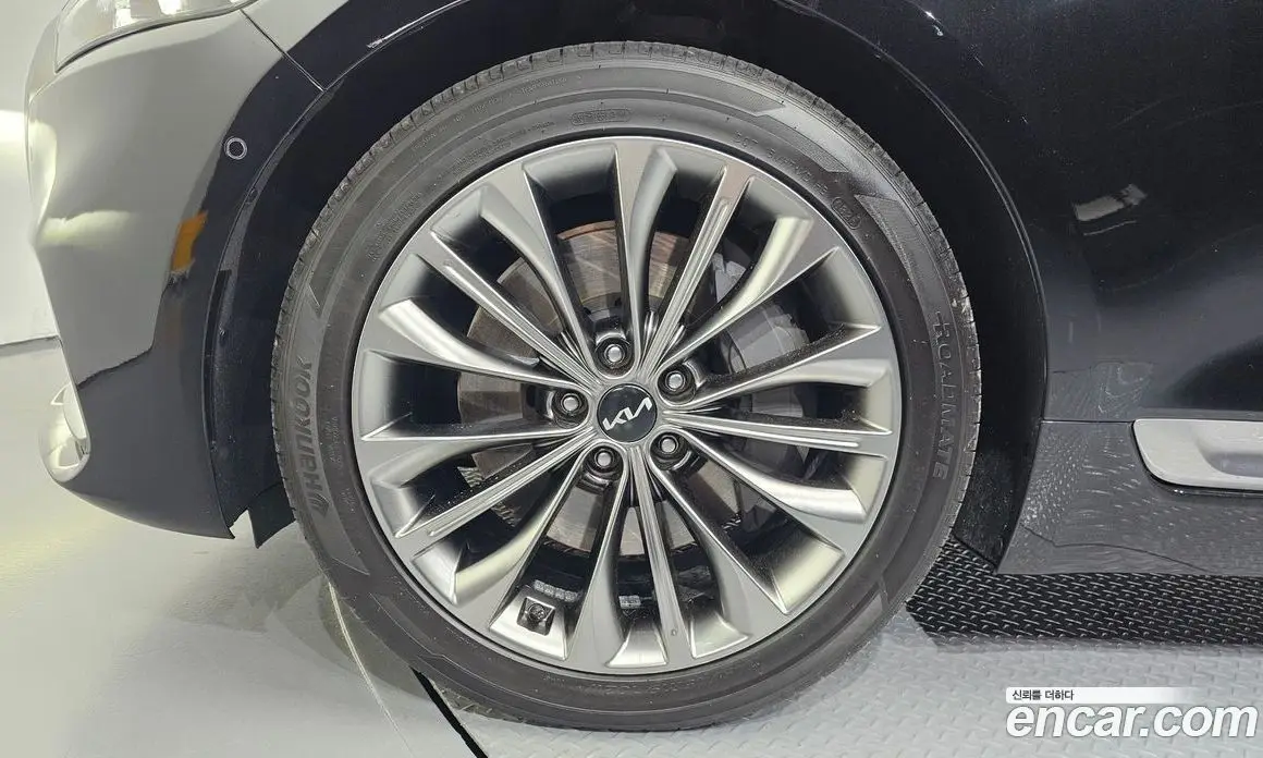 Kia K9 2023 3.8 автомат (гидро), фото 5 Kia K9 2023 3.8 автомат (гидро), фото 5