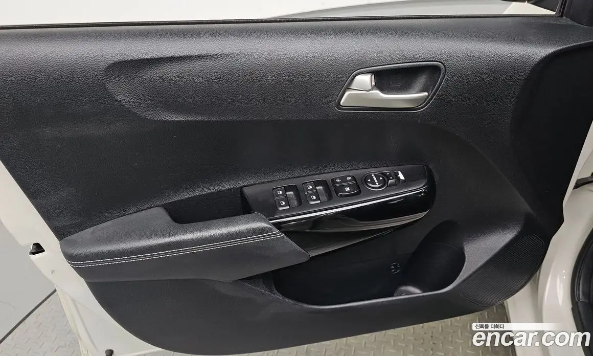 Kia Morning 2018 1.0 автомат (гидро), фото 13 Kia Morning 2018 1.0 автомат (гидро), фото 13