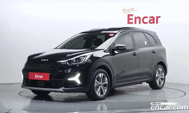 Kia Niro, 2023, 12 555 км