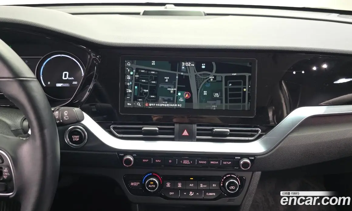 Kia Niro 2023 0.2 автомат (гидро), фото 20