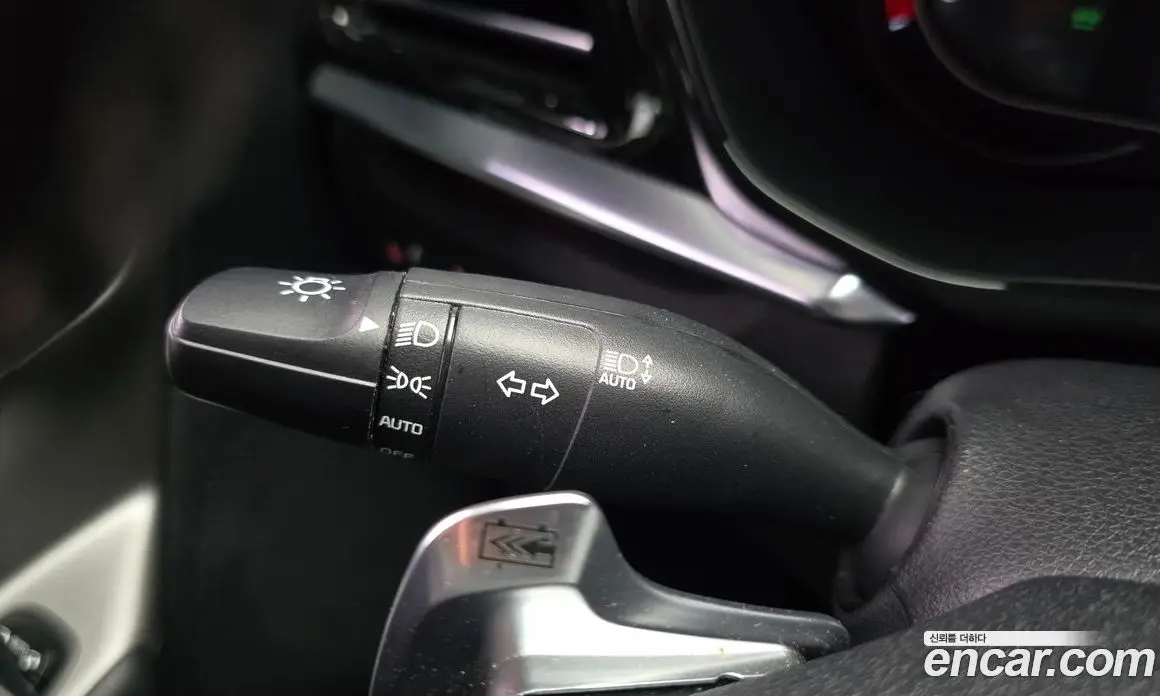 Kia Niro 2023 0.2 автомат (гидро), фото 26