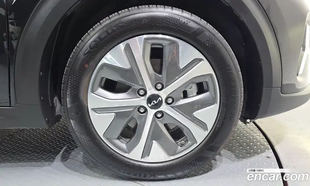 Kia Niro 2023 0.2 автомат (гидро), миниатюра 7