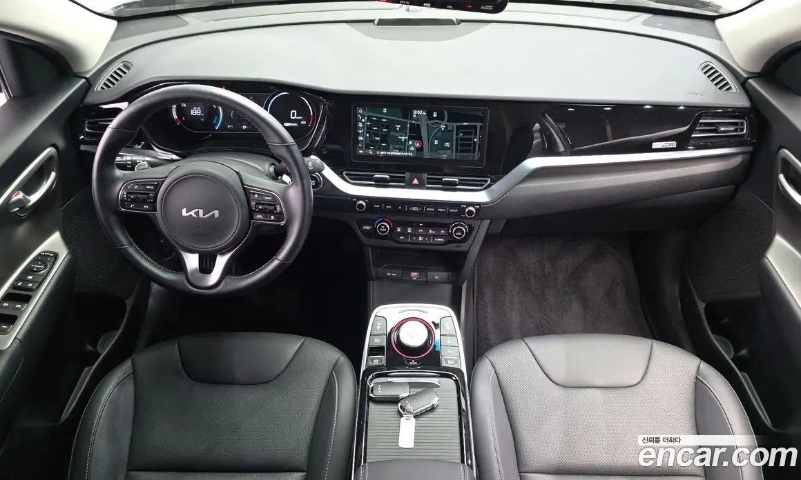 Kia Niro 2023 0.2 автомат (гидро), фото 10