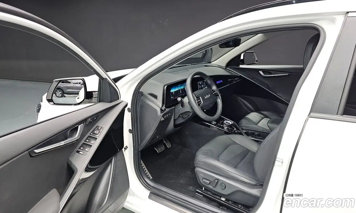 Kia Niro 2024 0.2 автомат (гидро), фото 11 Kia Niro 2024 0.2 автомат (гидро), фото 11