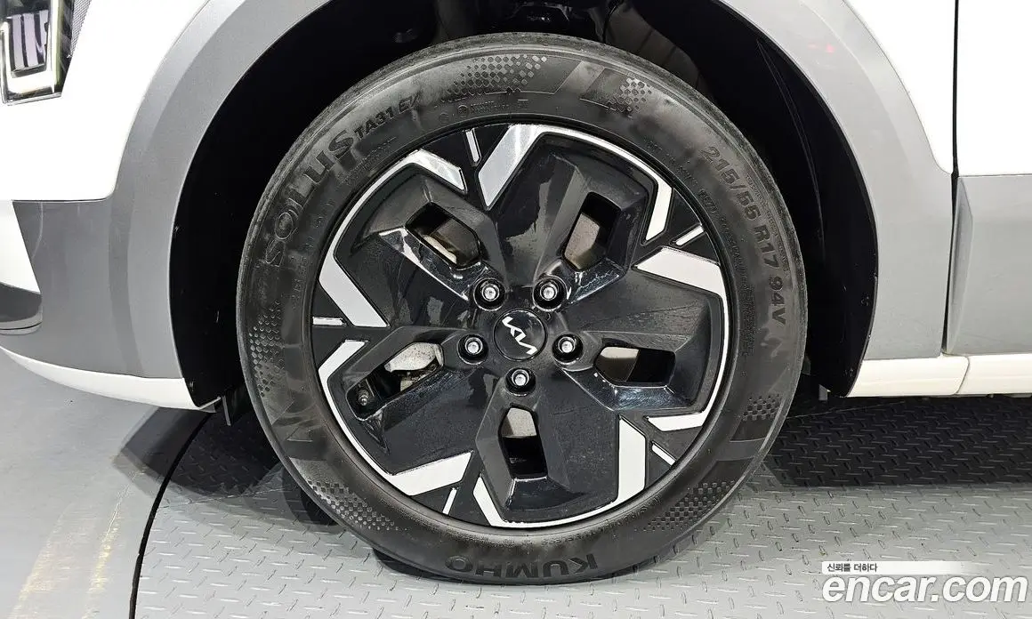 Kia Niro 2024 0.2 автомат (гидро), фото 5 Kia Niro 2024 0.2 автомат (гидро), фото 5