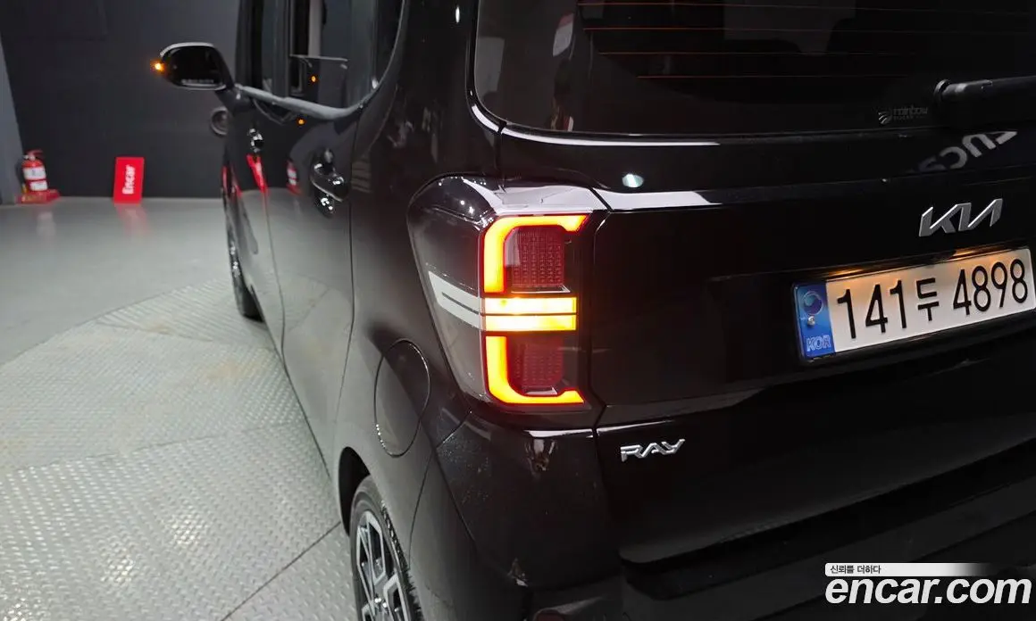 Kia Ray 2022 1.0 автомат (гидро), фото 9