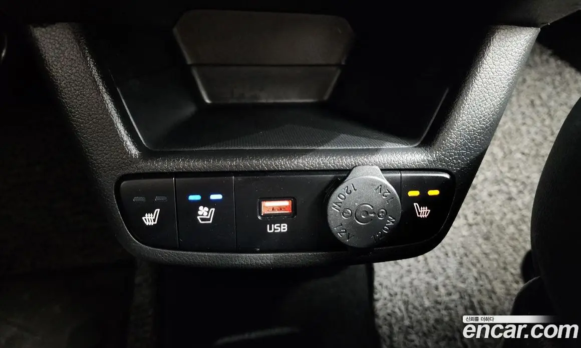 Kia Ray 2023 1.0 автомат (гидро), фото 12