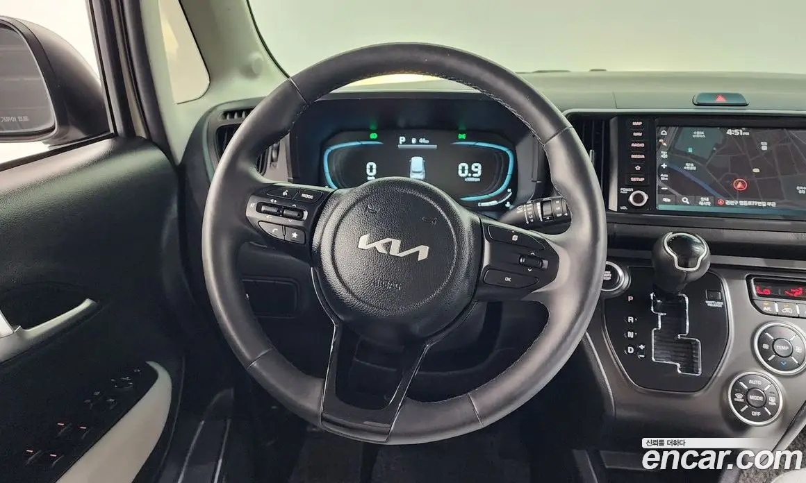 Kia Ray 2023 1.0 автомат (гидро), фото 14