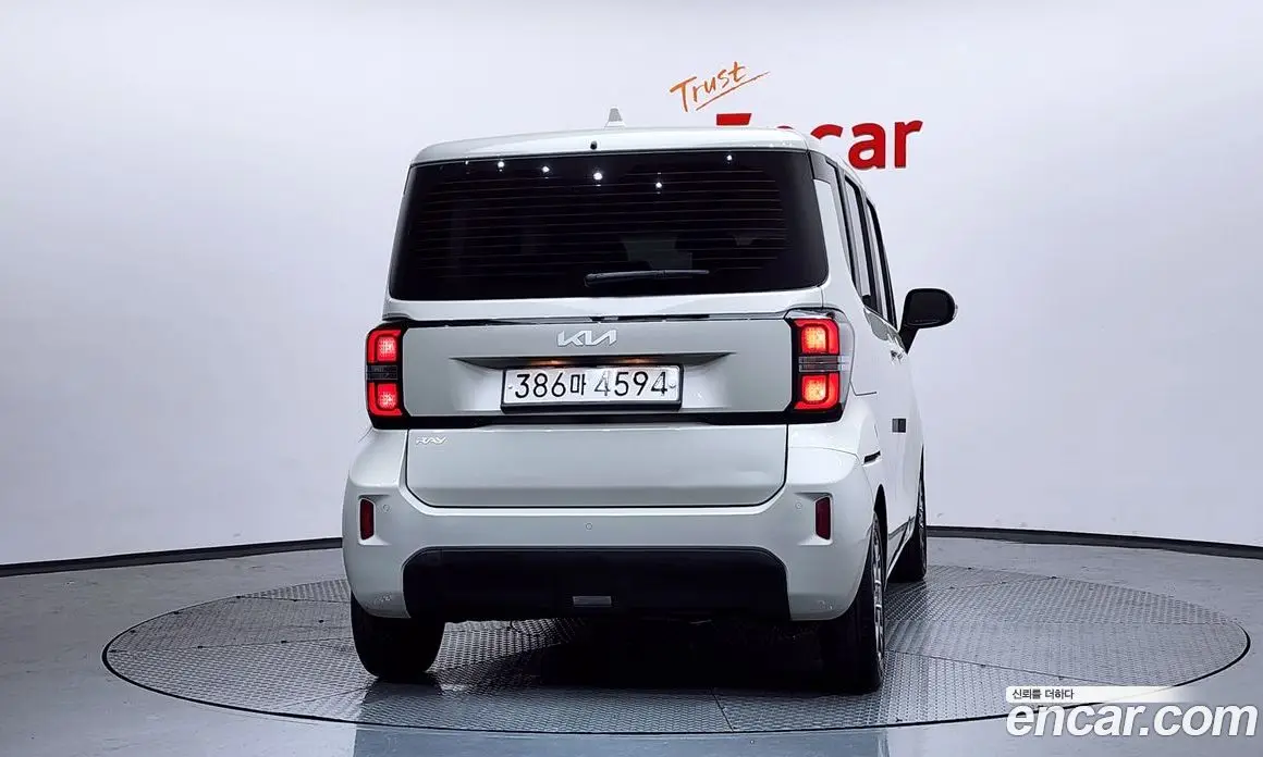 Kia Ray 2023 1.0 автомат (гидро), фото 4