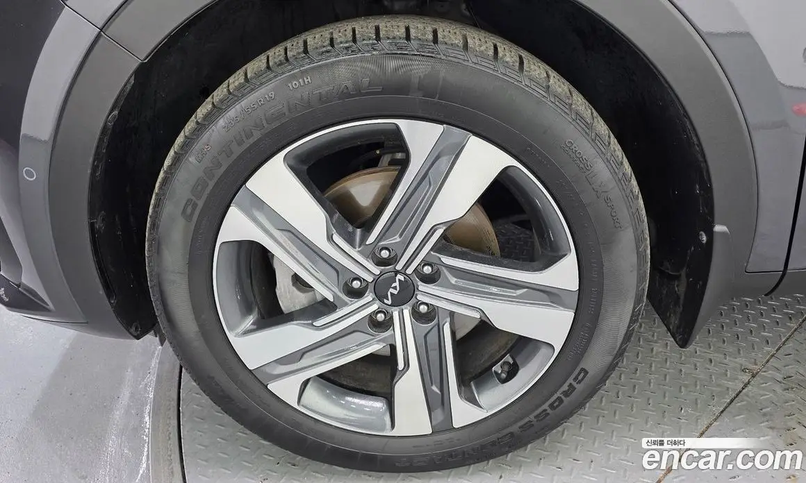Kia Sorento 2023 1.6 автомат (гидро), фото 5