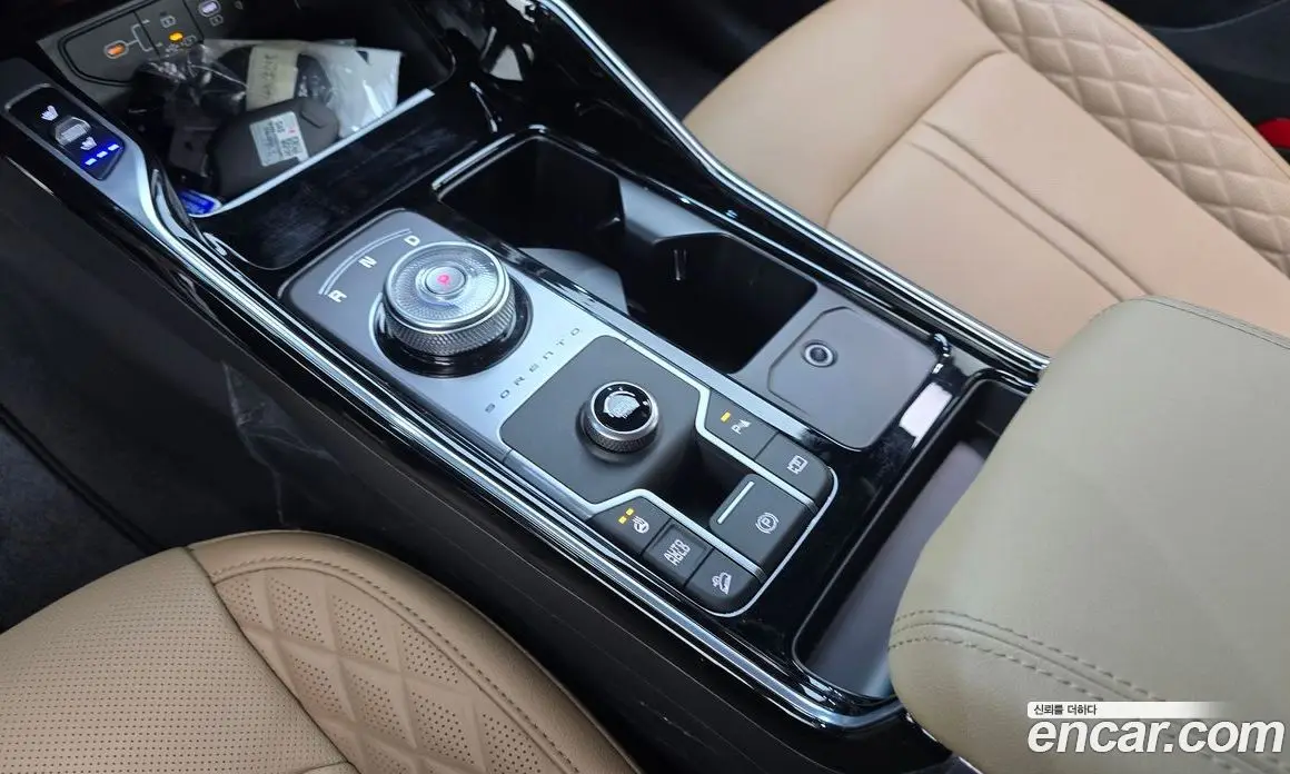 Kia Sorento 2025 1.6 автомат (гидро), фото 12 Kia Sorento 2025 1.6 автомат (гидро), фото 12