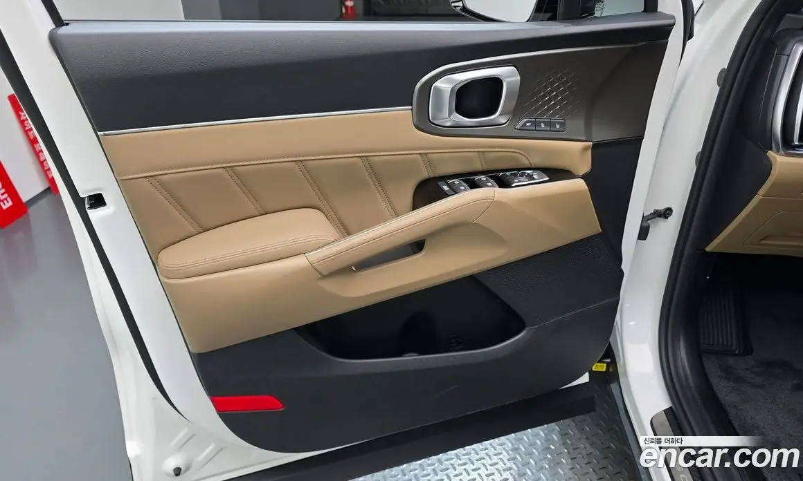 Kia Sorento 2025 1.6 автомат (гидро), фото 14 Kia Sorento 2025 1.6 автомат (гидро), фото 14